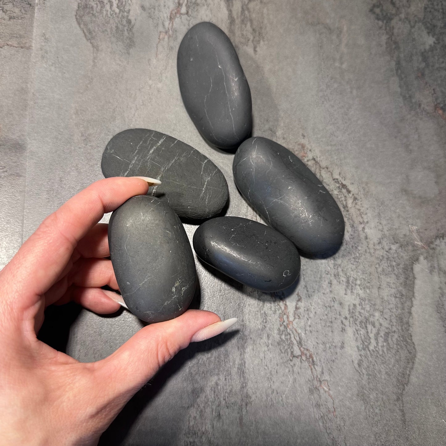 Schungit Pebbles XL – Schutzstein für Erdung, Reinigung & elektromagnetische Balance