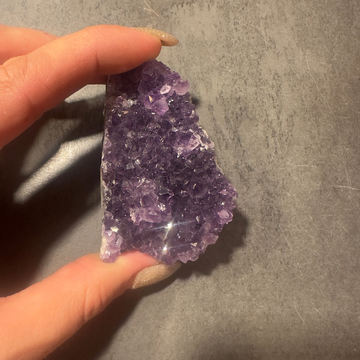 Amethyst Drüsen‑Handstück für Klarheit, Ruhe