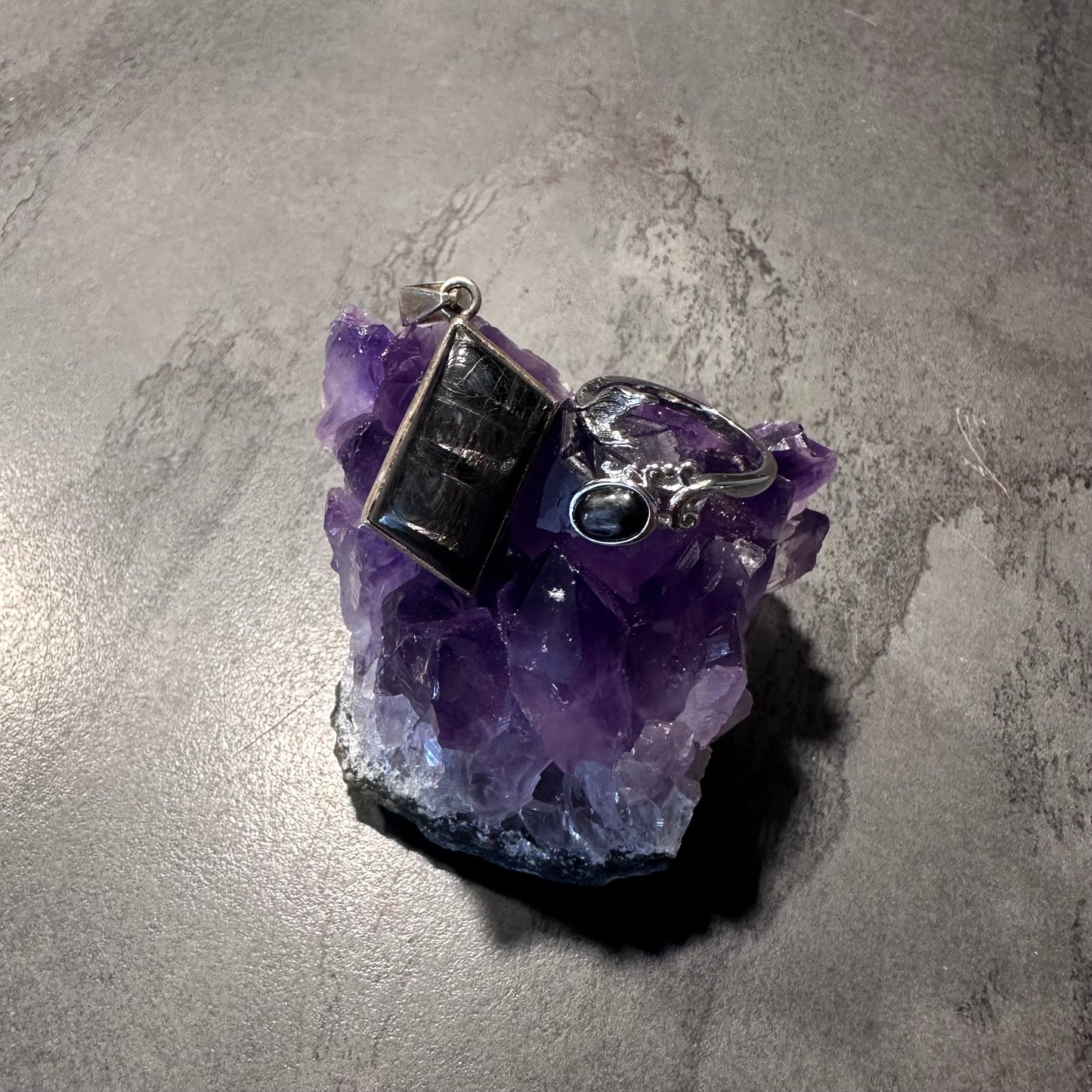 Hyperster Set – Ring größenverstellbar & Anhänger – Energie, Fokus & innere Stärke