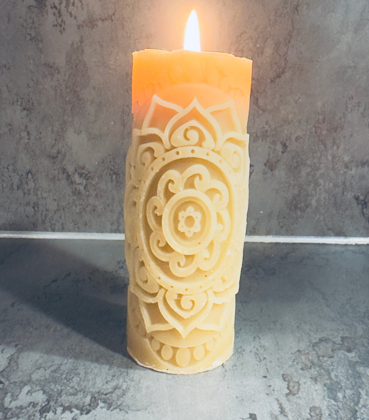 Meditationskerze Tiefe & Ruhe – Reines Bienenwachs