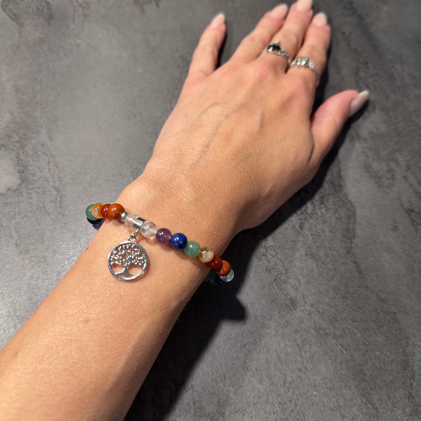 Lebensbaum Kugelarmband 6mm mit Bergkristall Amethyst Lapis Lazuli Aventurin Citrin Achat rot und Jaspis rot für Harmonie Schutz und innere Balance