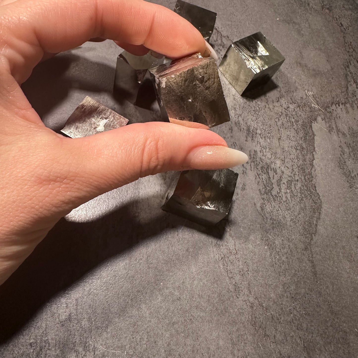 Pyrit Würfel  – Magnet für Fülle, Mut & innere Stärke