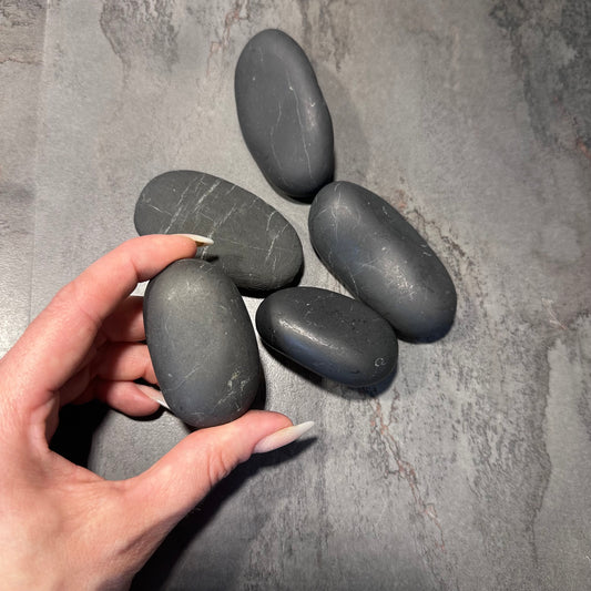 Schungit Pebbles XL – Schutzstein für Erdung, Reinigung & elektromagnetische Balance